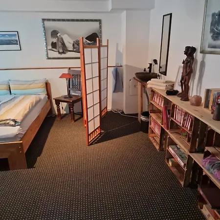 Grosses Gemuetliches Mit Eigener Dusche Séjour chez l'habitant Rheinstetten